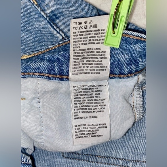 Women’s American Eagle high waisted roll up 90’s Mom jean shorts size 6 - Picture 5 of 14